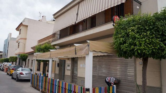 Foto 1 de Venta de casa en Benejúzar de 3 habitaciones con terraza y balcón