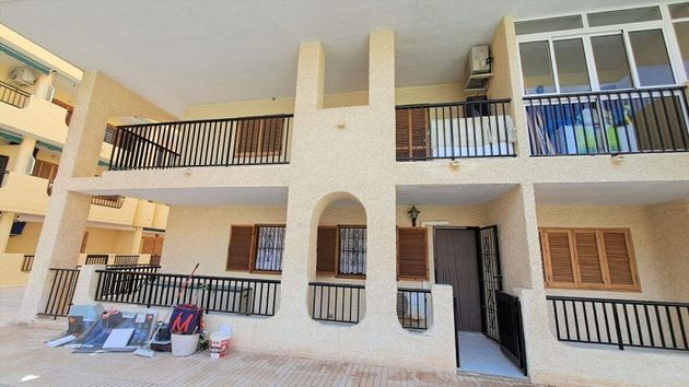 Foto 2 de Piso en venta en Santiuste de Pedraza de 2 habitaciones con terraza y piscina