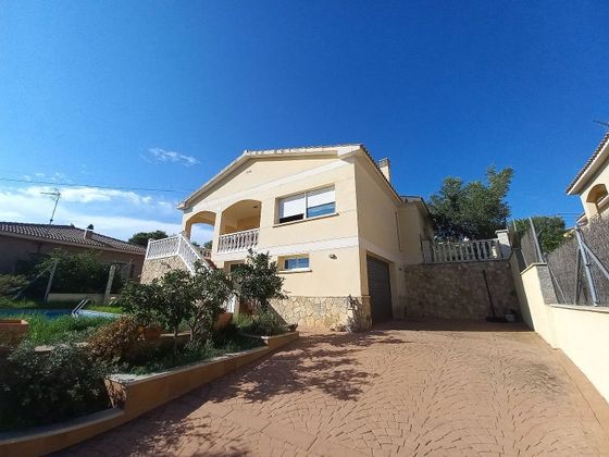 Foto 1 de Casa en venta en Bisbal del Penedès, la de 4 habitaciones con piscina y garaje