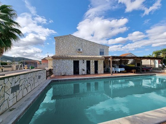 Foto 2 de Casa en venda a Albinyana de 5 habitacions amb piscina i garatge