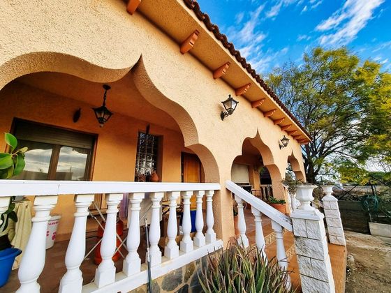 Foto 1 de Casa en venda a Llorenç del Penedès de 4 habitacions amb garatge i balcó