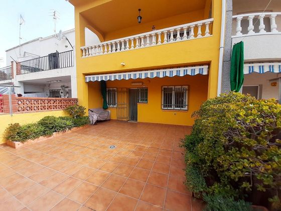 Foto 1 de Casa en venda a Albinyana de 5 habitacions amb terrassa i balcó