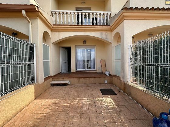 Foto 1 de Casa en venda a Santa Oliva de 3 habitacions amb terrassa i balcó
