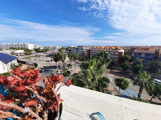 Foto 2 de Ático en alquiler en calle Jaume I de 2 habitaciones con terraza y piscina