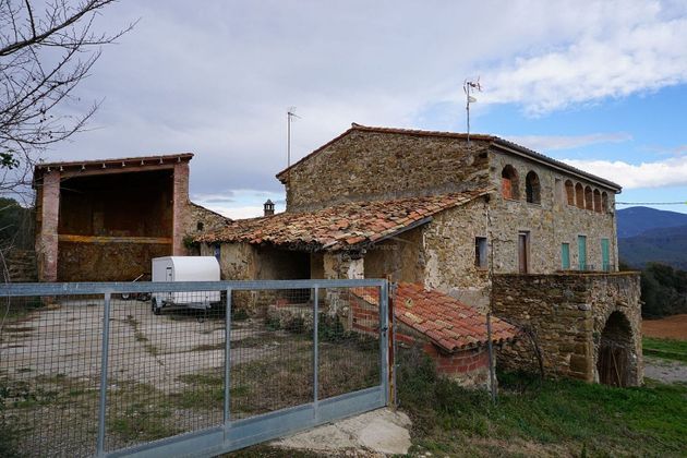 Foto 2 de Casa rural en venda a Sant Ferriol de 4 habitacions amb terrassa i jardí