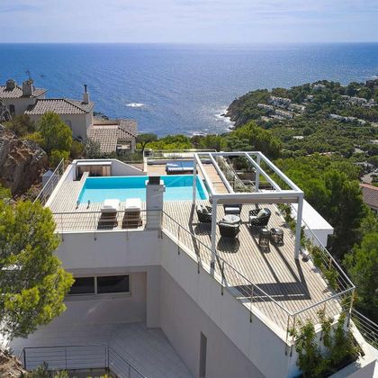 Foto 2 de Casa en venda a Fornells - Aiguablava de 6 habitacions amb terrassa i piscina
