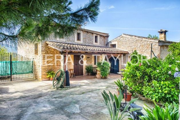 Foto 1 de Venta de casa rural en Sant Llorenç des Cardassar de 5 habitaciones con terraza y piscina