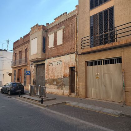 Foto 2 de Casa adossada en venda a Alboraya Centro de 5 habitacions amb terrassa i garatge