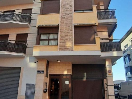 Foto 2 de Dúplex en venda a calle Vicente Badia de 3 habitacions amb garatge i ascensor