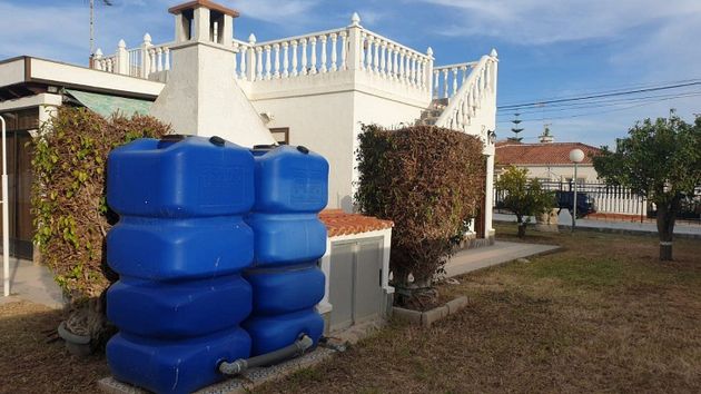Foto 2 de Xalet en venda a La Siesta - El Salado - Torreta de 3 habitacions amb terrassa i garatge
