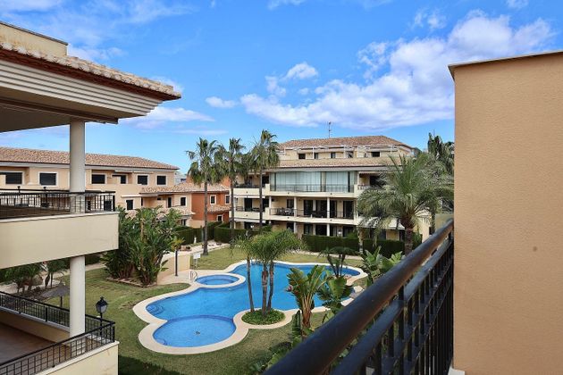 Foto 2 de Casa en venda a calle Niza de 5 habitacions amb terrassa i piscina