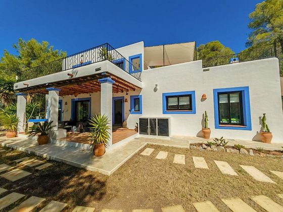 Foto 2 de Casa en venta en Sant Joan de Labritja de 3 habitaciones con terraza y piscina