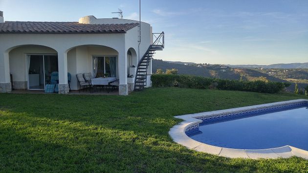 Foto 2 de Chalet en venta en Can Semi - Mas Nou - Mas Ros de 3 habitaciones con terraza y piscina