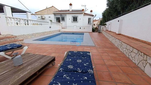 Foto 1 de Venta de casa en Font d´En Carròs (la) de 3 habitaciones con terraza y piscina
