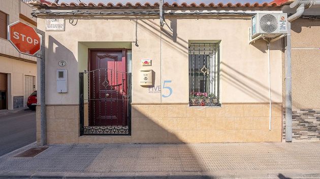 Foto 1 de Casa en venda a Almoradí de 2 habitacions amb terrassa i balcó