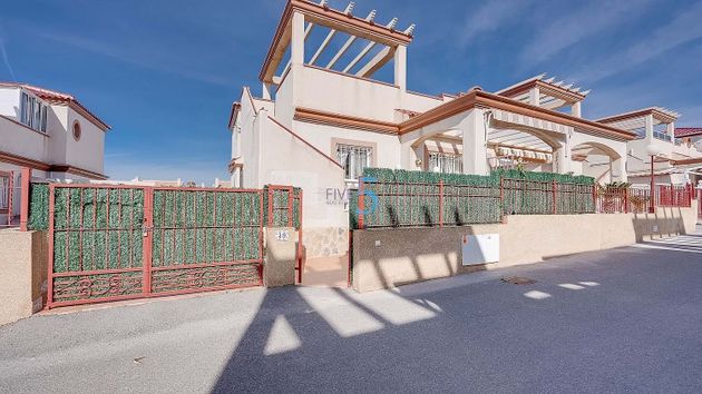 Foto 2 de Piso en venta en San Fulgencio de 2 habitaciones con terraza y piscina