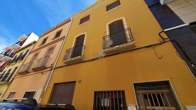 Foto 1 de Casa en venta en Oliva pueblo de 6 habitaciones con terraza y balcón