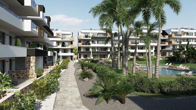 Foto 2 de Pis en venda a Altos - La Florida de 2 habitacions amb terrassa i piscina