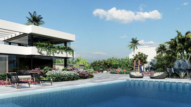 Foto 1 de Àtic en venda a Urbanizaciones de 2 habitacions amb terrassa i piscina