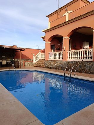 Foto 1 de Venta de chalet en Casco Histórico de 4 habitaciones con terraza y piscina