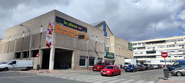 Foto 1 de Local en venda a avenida De Bucaramanga de 84 m²