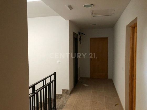 Foto 2 de Dúplex en venta en calle Toledo de 3 habitaciones con terraza y ascensor