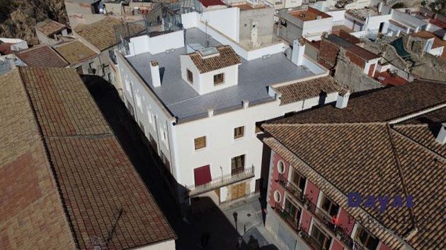 Foto 1 de Casa en venda a calle Doctor Jose Maria Sarget de 4 habitacions amb piscina i jardí
