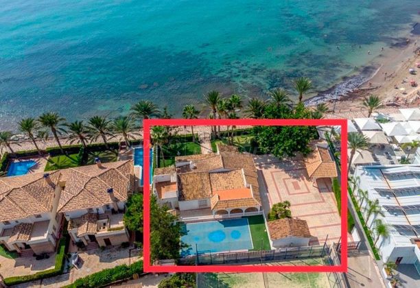 Foto 1 de Xalet en venda a Playa del Cura de 6 habitacions amb terrassa i piscina