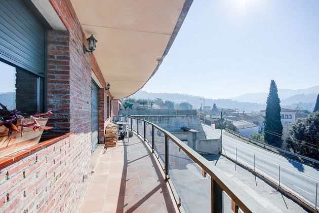 Foto 1 de Xalet en venda a Sant Fost de Campsentelles de 4 habitacions amb terrassa i garatge