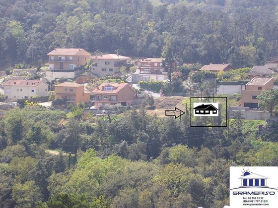 Foto 2 de Venta de terreno en Sant Fost de Campsentelles de 915 m²