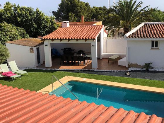 Foto 1 de Chalet en venta en Rincón de Loix de 6 habitaciones con terraza y piscina