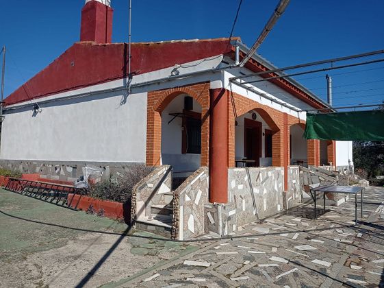 Foto 1 de Chalet en venta en calle Villafatigas de 3 habitaciones con terraza y piscina