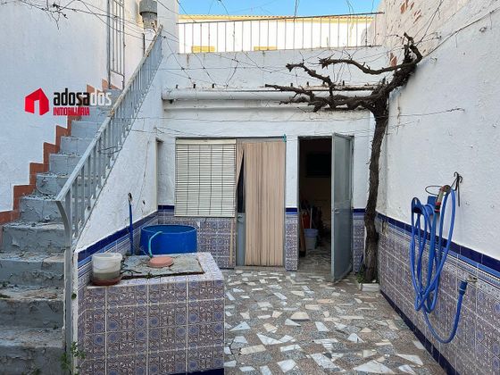 Foto 2 de Casa en venda a calle Santa Marta de 4 habitacions amb terrassa