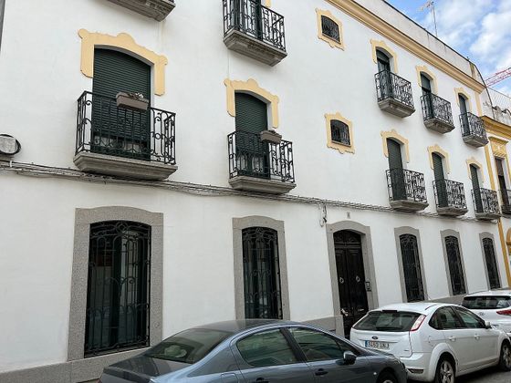 Foto 1 de Pis en venda a calle Andrés Peralbo de 4 habitacions amb terrassa i garatge