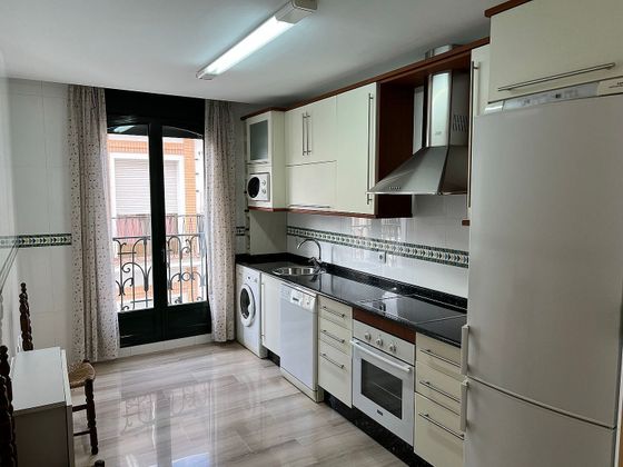 Foto 2 de Pis en venda a calle Andrés Peralbo de 4 habitacions amb terrassa i garatge