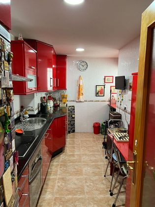 Foto 1 de Pis en venda a avenida Vva de Córdoba de 3 habitacions amb garatge i balcó