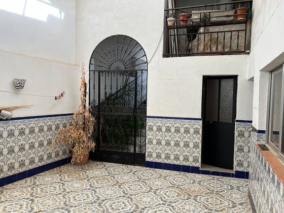 Foto 1 de Casa en venda a calle Torrecampo de 4 habitacions amb piscina