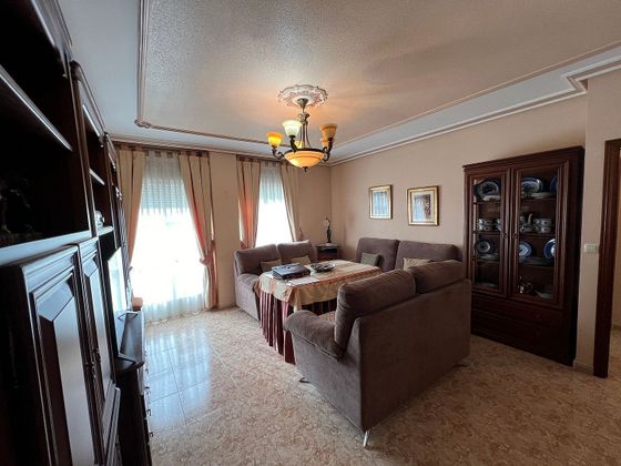 Foto 2 de Pis en venda a calle Huelva de 4 habitacions amb terrassa