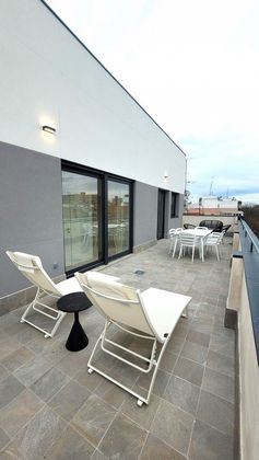Foto 2 de Alquiler de piso en Quintana de 1 habitación con terraza y muebles