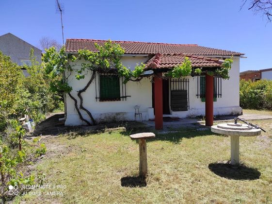 Foto 1 de Xalet en venda a Traspinedo de 2 habitacions amb jardí