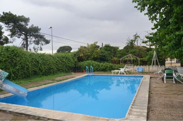 Foto 2 de Xalet en venda a calle Villanueva de 3 habitacions amb terrassa i piscina