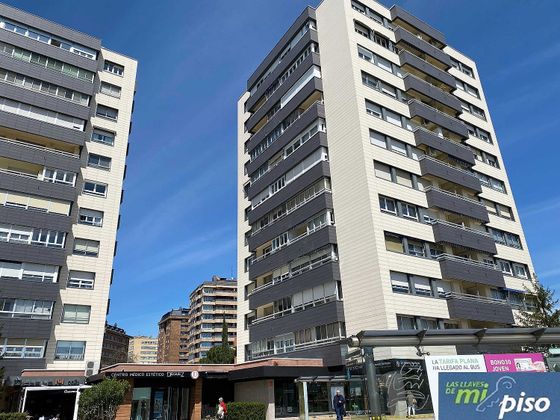 Foto 1 de Piso en alquiler en avenida De Miguel Ángel Blanco de 3 habitaciones con terraza y garaje