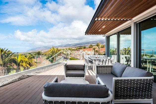 Foto 1 de Dúplex en venda a Playa de San Juan de 3 habitacions amb terrassa i piscina