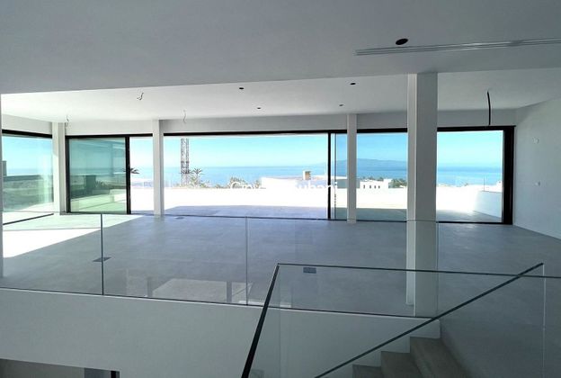 Foto 2 de Xalet en venda a Playa de San Juan de 4 habitacions amb terrassa i piscina