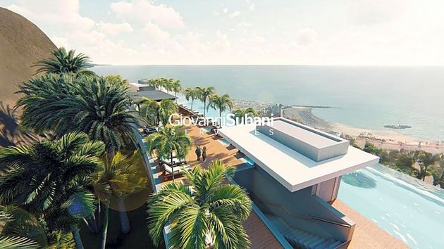 Foto 2 de Venta de terreno en Los Cristianos - Playa de las Américas de 1275 m²