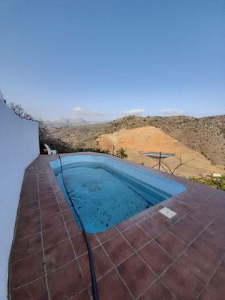 Foto 2 de Casa rural en venda a Riogordo de 2 habitacions amb piscina