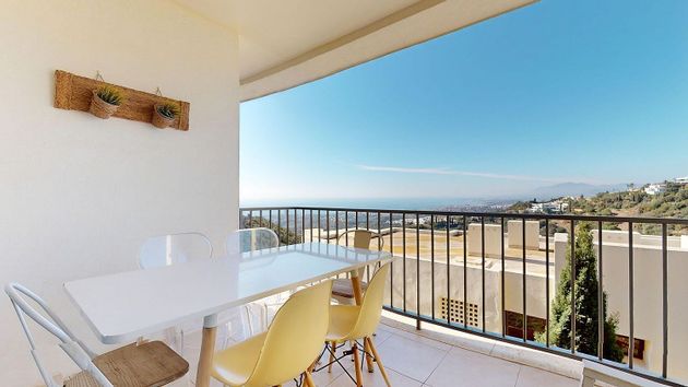 Foto 2 de Dúplex en venta en Los Monteros - Bahía de Marbella de 2 habitaciones con terraza y piscina