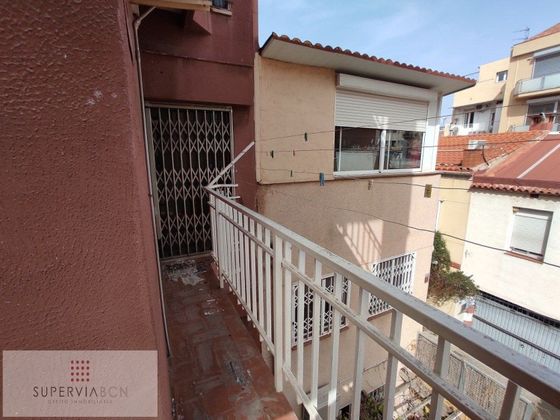 Foto 2 de Venta de piso en calle De Sant Marià de 2 habitaciones con terraza y balcón