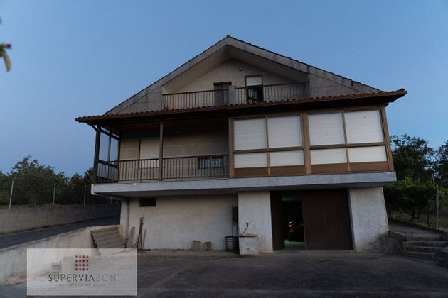 Foto 1 de Casa en venta en Verín de 5 habitaciones con terraza y garaje