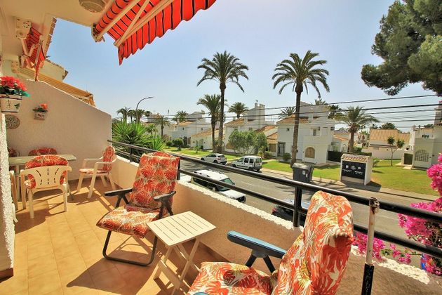 Foto 1 de Dúplex en venda a calle Manuel de Falla de 3 habitacions amb balcó i aire acondicionat